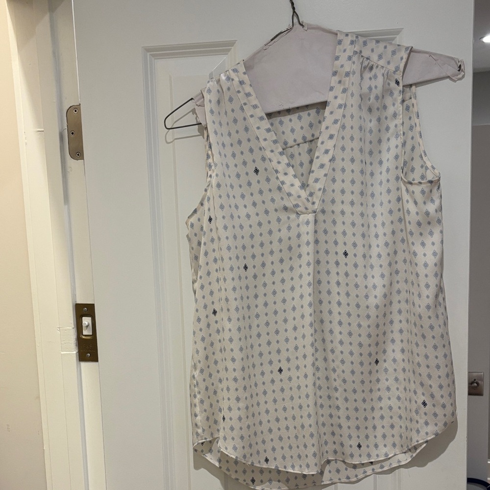 Vince Camuto White and Blue Sleeveless Blouse